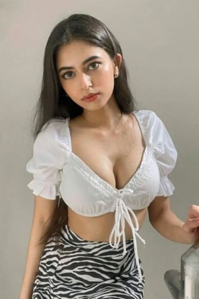 Housewife Celebrity Escorts In Dubai